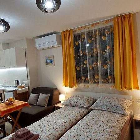 Studio Galileo Burgas City Exterior foto
